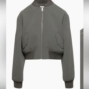 Wilfred Medina bomber aritzia - color is gray / coal